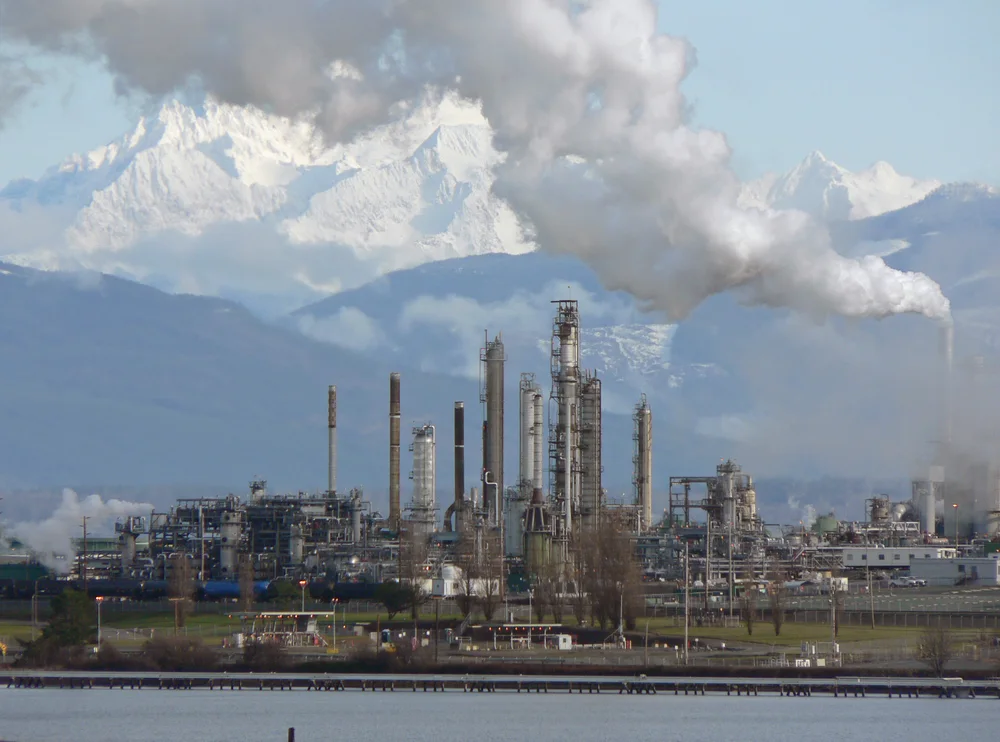 Refinery towers and process equipment